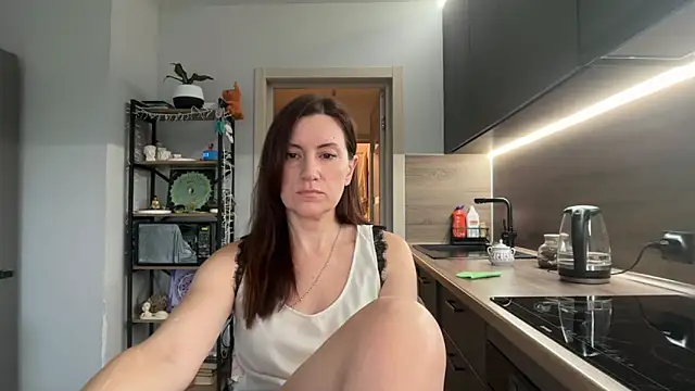 Snapshot of jainesummer chatting on 5, 11, 2025 jainesummer online show from 5, 11, 2025