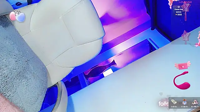 Snapshot of Jadee_Ariell chatting on 8, 3, 2025 Jadee Ariell online show from 8, 3, 2025
