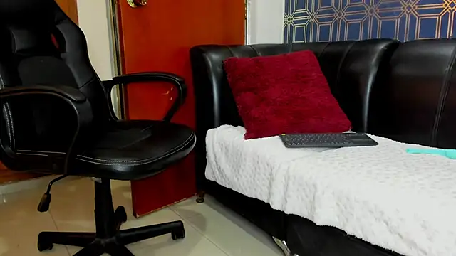 yulianademond66 online show from 11, 3, 2025