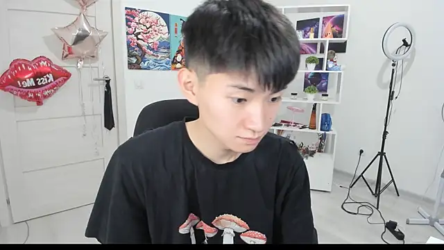 Miram Yu online show from 23, 9, 2025