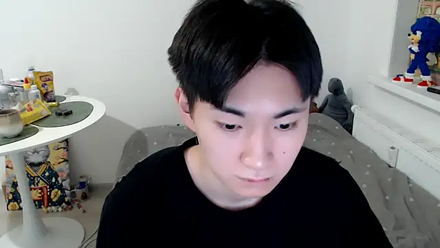 Miram Yu online show from 16, 11, 2025