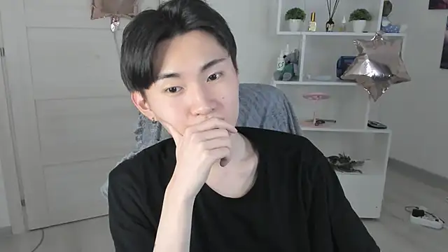 Miram Yu online show from 23, 1, 2025