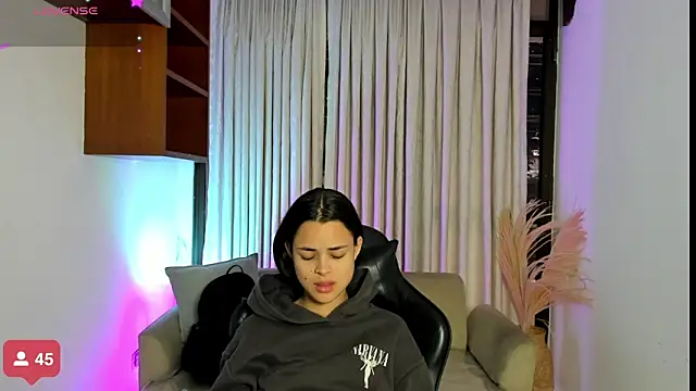 HannaRhodes online show from 4, 11, 2025