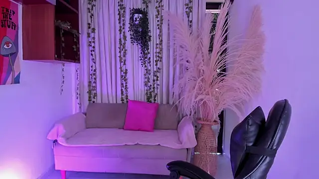 HannaRhodes online show from 3, 4, 2026