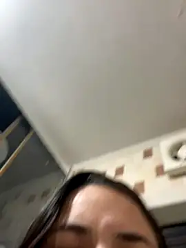 HannaRhodes online show from 9, 11, 2025