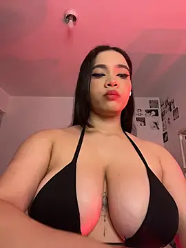 MadelineBenet online show from 10, 7, 2026