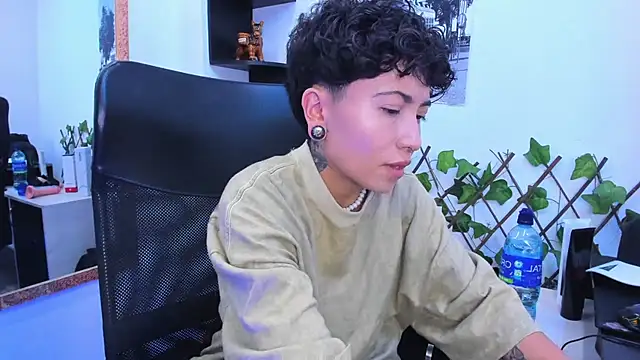 Im Mathias online show from 23, 11, 2025