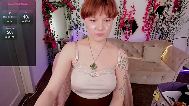 DreamyLuna online show from 22, 11, 2025