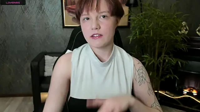 DreamyLuna online show from 21, 11, 2025