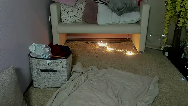 DreamyLuna online show from 12, 3, 2025