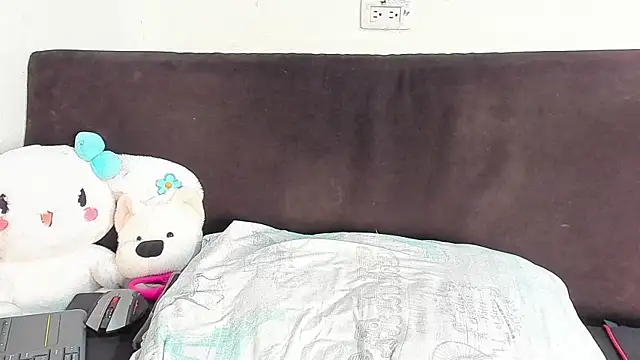 Snapshot of salome_daniel chatting on 4, 6, 2026 salome daniel online show from 4, 6, 2026
