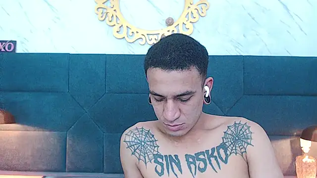 Snapshot of salome_daniel chatting on 17, 10, 2025 salome daniel online show from 17, 10, 2025