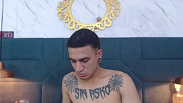 Snapshot of salome_daniel chatting on 15, 10, 2025 salome daniel online show from 15, 10, 2025