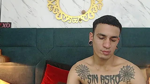 Snapshot of salome_daniel chatting on 21, 10, 2025 salome daniel online show from 21, 10, 2025