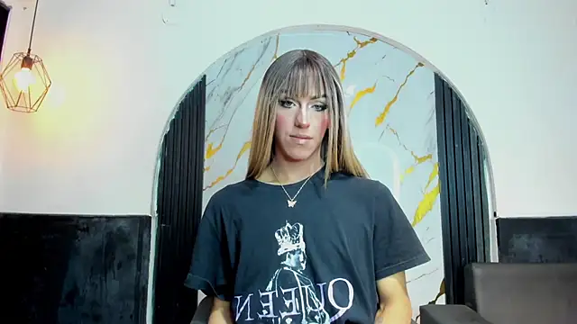 Isabella stanford2 online show from 7, 10, 2025