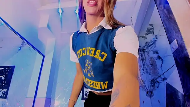 Isabella stanford2 online show from 18, 2, 2026