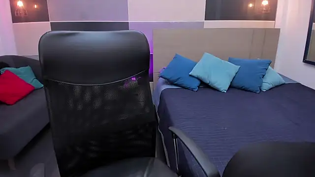 Snapshot of Zara_Jackson chatting on 24, 11, 2025 Zara Jackson online show from 24, 11, 2025