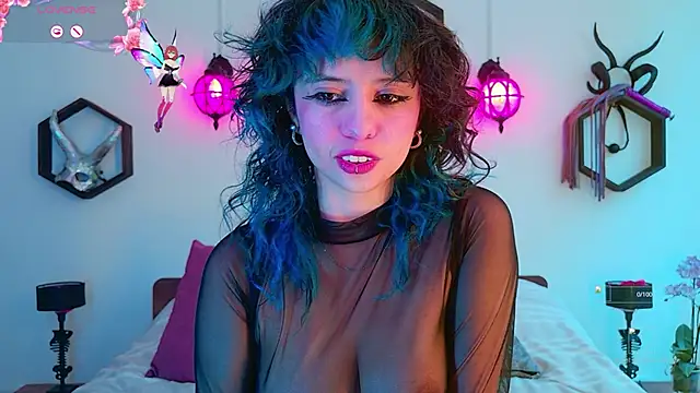 Snapshot of Sweet_Chaos chatting on 5, 11, 2025 Sweet Chaos online show from 5, 11, 2025