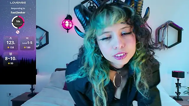 Snapshot of Sweet_Chaos chatting on 14, 10, 2025 Sweet Chaos online show from 14, 10, 2025