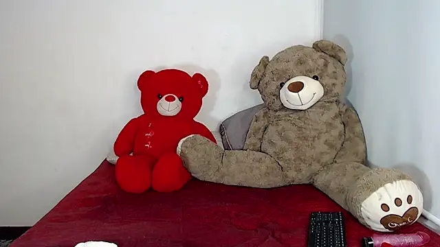 Snapshot of SamanthaaSmitt chatting on 22, 3, 2025 SamanthaaSmitt online show from 22, 3, 2025