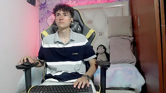 johnny cagee online show from 23, 10, 2025