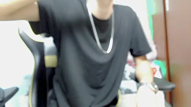 Snapshot of johnny_cagee chatting on 8, 10, 2025 johnny cagee online show from 8, 10, 2025