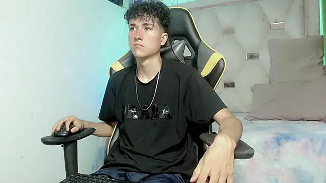 johnny cagee online show from 12, 11, 2025