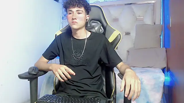 johnny cagee online show from 8, 11, 2025