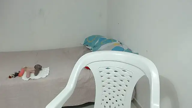 Snapshot of Agatha_browser chatting on 16, 11, 2025 Agatha browser online show from 16, 11, 2025