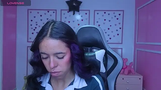 stephania t online show from 4, 11, 2025