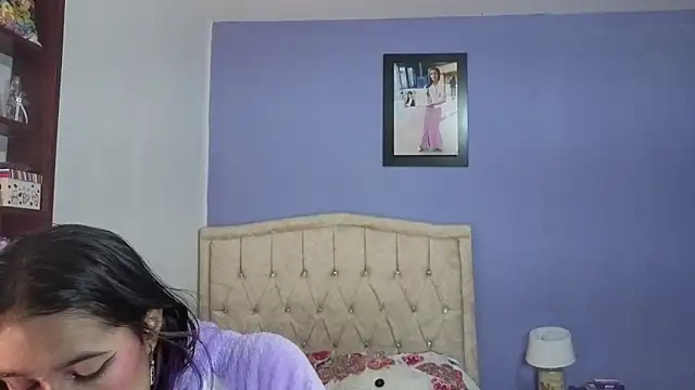 Snapshot of stephania_t chatting on 7, 5, 2026 stephania t online show from 7, 5, 2026