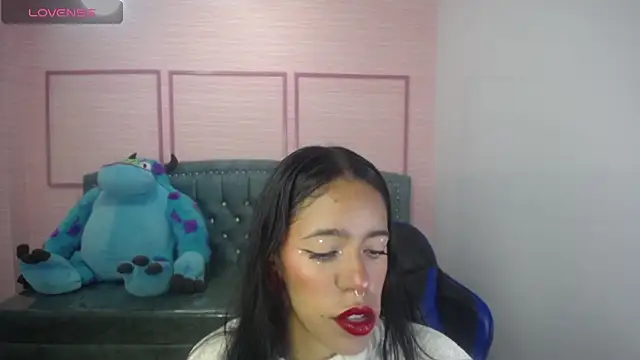 stephania t online show from 5, 3, 2025
