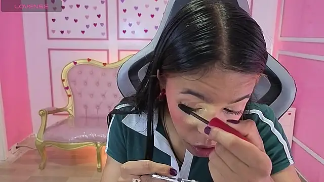 stephania t online show from 9, 10, 2025