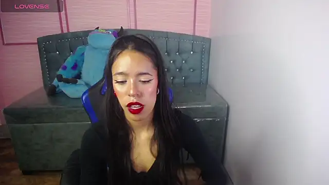 stephania t online show from 13, 3, 2025