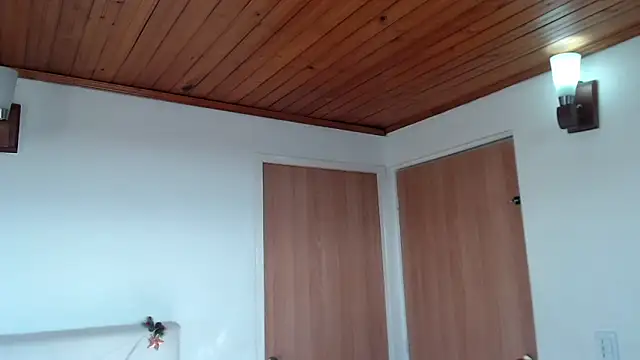 Snapshot of julz_03 chatting on 30, 11, 2025 julz 03 online show from 30, 11, 2025