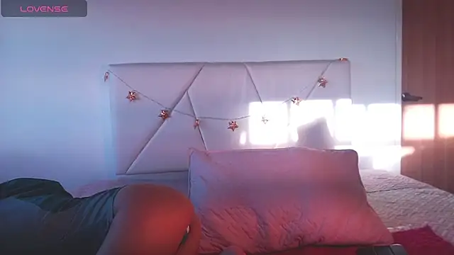 Snapshot of julz_03 chatting on 13, 11, 2025 julz 03 online show from 13, 11, 2025