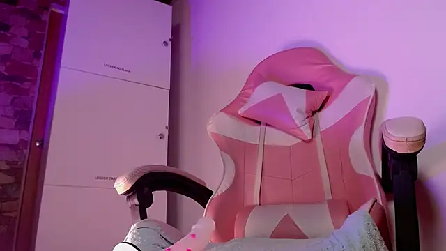 julz 03 online show from 20, 3, 2026