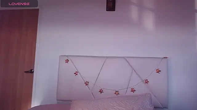 Snapshot of julz_03 chatting on 22, 11, 2025 julz 03 online show from 22, 11, 2025