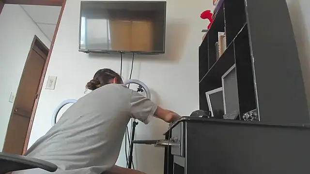 azurecrabing online show from 5, 3, 2025