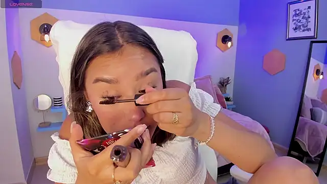  Sophie  miller online show from 6, 2, 2026