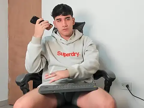 leo030809 online show from 24, 2, 2026