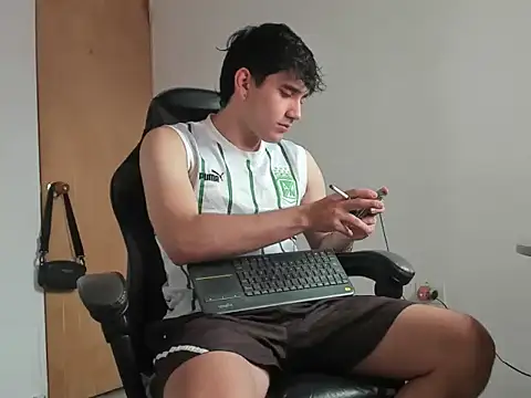 leo030809 online show from 24, 3, 2026