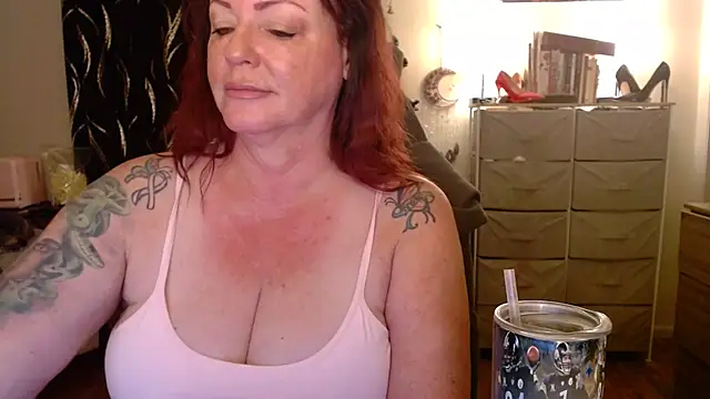 Nikkimastersgirl1091 online show from 19, 4, 2026