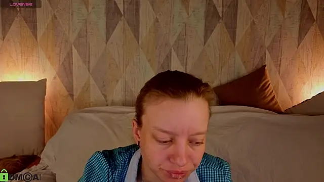 Michelle Blond online show from 11, 6, 2026