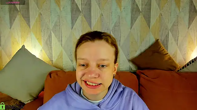 Snapshot of Michelle_Blond chatting on 3, 6, 2026 Michelle Blond online show from 3, 6, 2026