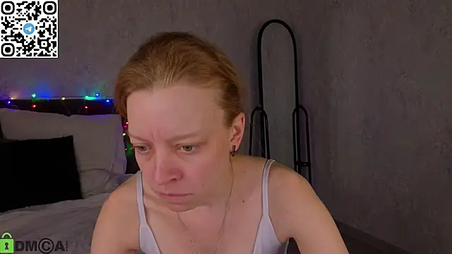 Snapshot of Michelle_Blond chatting on 2, 5, 2026 Michelle Blond online show from 2, 5, 2026