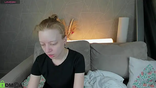 Michelle Blond online show from 21, 3, 2026