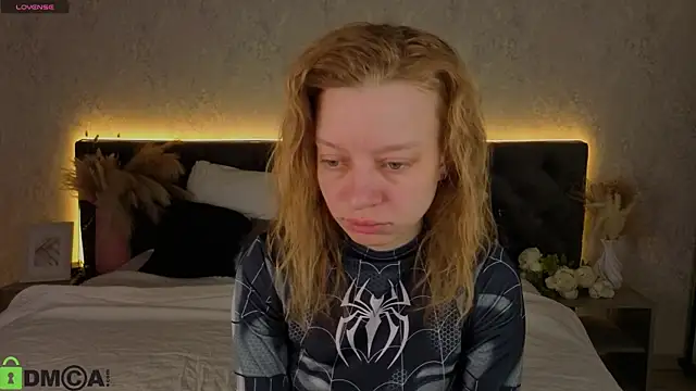 Michelle Blond online show from 19, 4, 2026