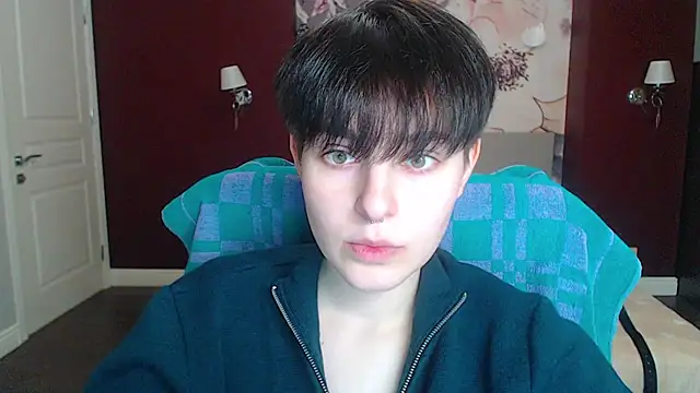 EmiliaYours online show from 18, 1, 2025