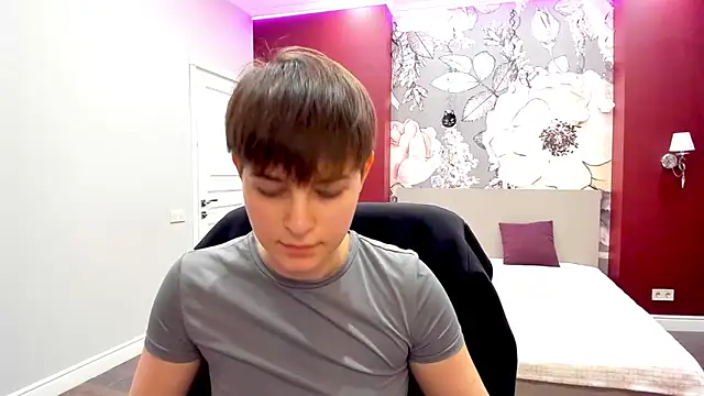 EmiliaYours online show from 20, 2, 2026